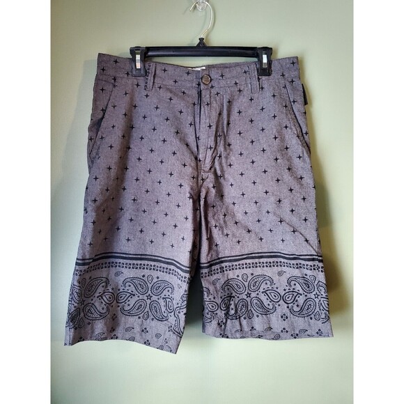 Ecko Unltd Mens Shorts Gray Black Paisley Pattern Size 32 Lightweight - Picture 1 of 9